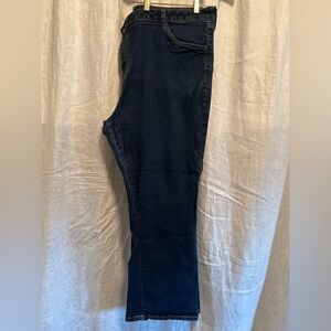Evri mid rise bootcut woman’s jeans in sizer 22.